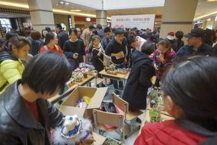 情系童心民心 筑夢同心家園 普陀“青椒”四季志愿行舉辦教育咨詢與愛心義賣專場